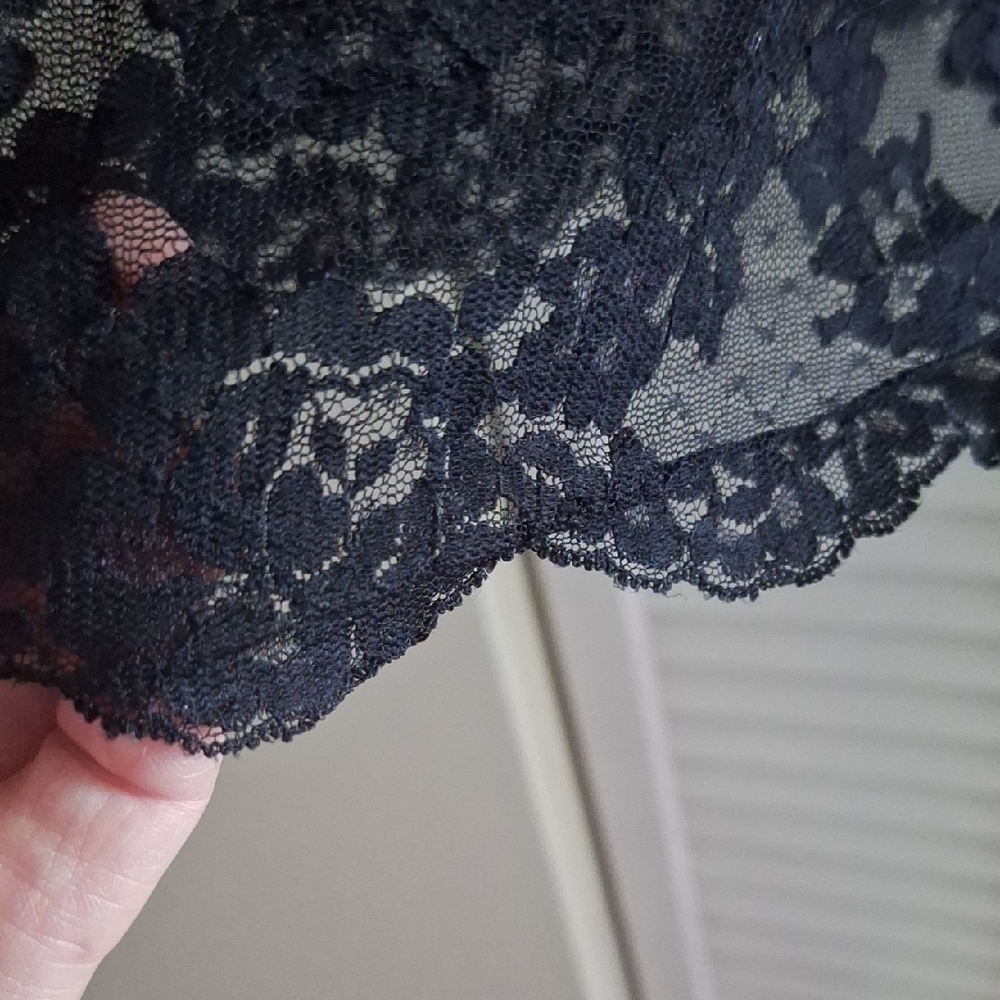 Elegant Black Vintage Nightgown By Jenelle of California - Picture 3 of 10